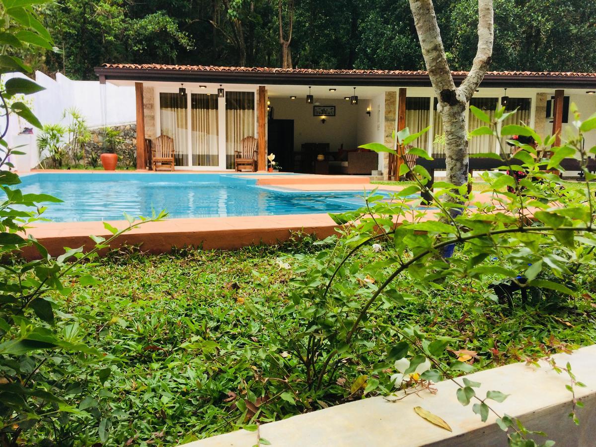 Villa Kandy Exterior photo